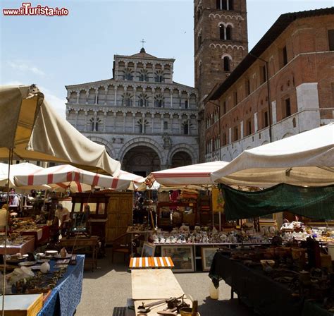 il mercatino di Lucca 